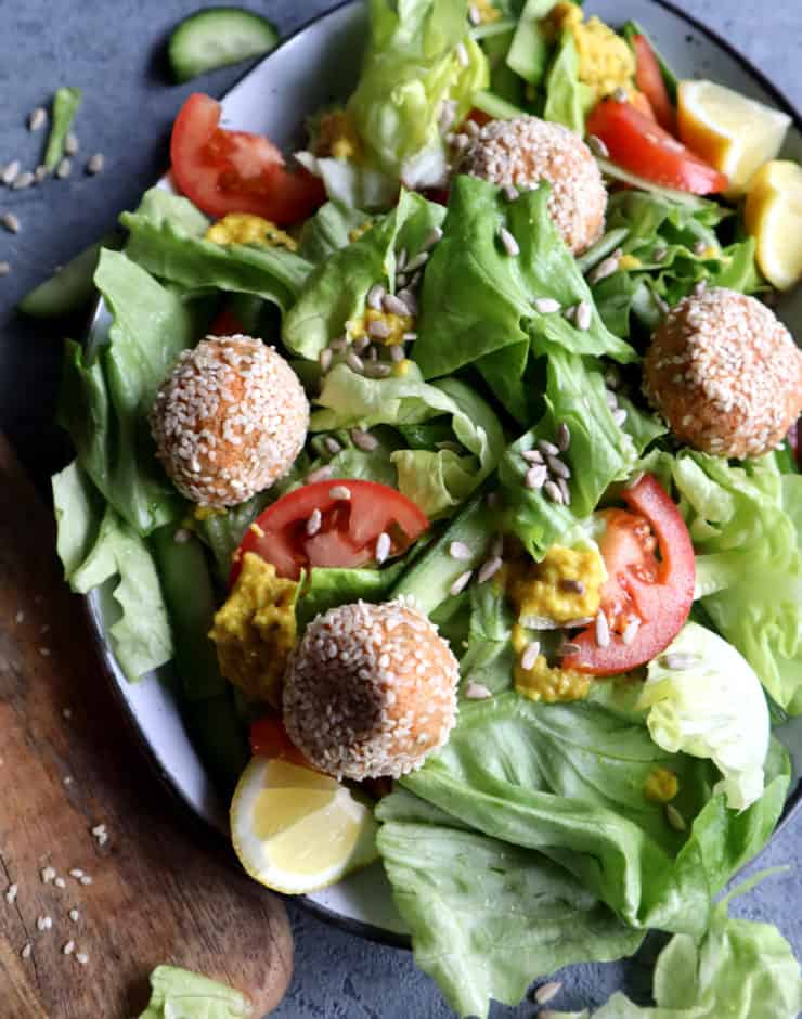 raw carrots balls salad